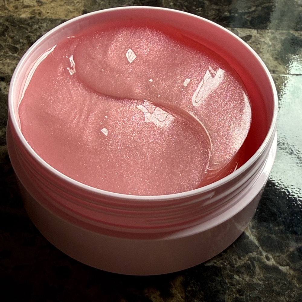 📌Mary Kay Hydrogel Eye Patches - Soft Pink.